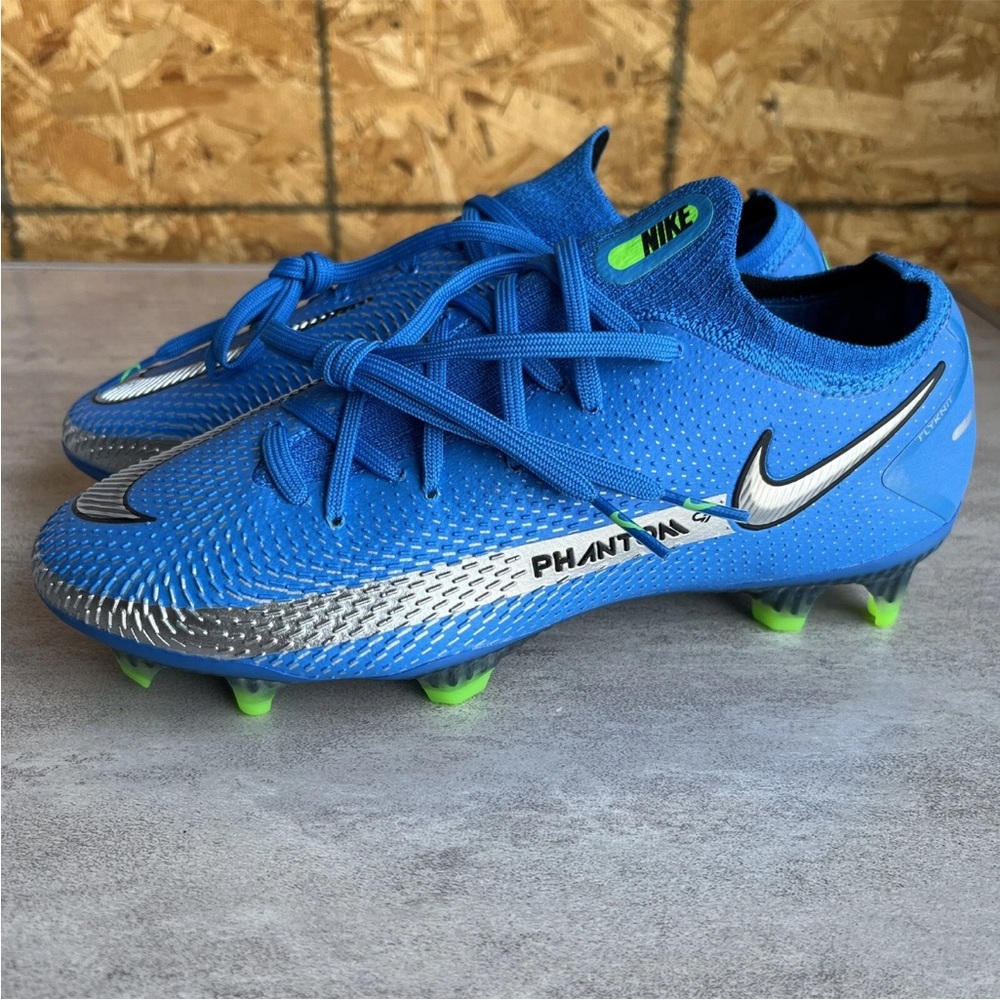 NWT  Nike Phantom GT Elite FG ACC Photo Blue Metallic Silver Cleats Youth Sz 4.5